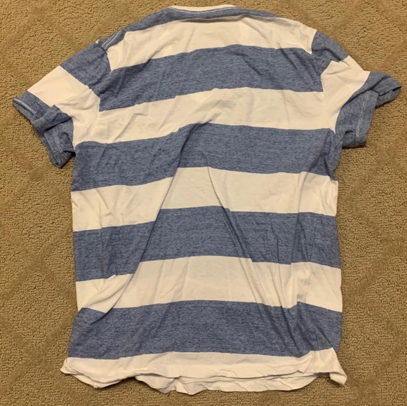 Old Navy Mens V Neck Stripe Tee - Picture 2 of 3